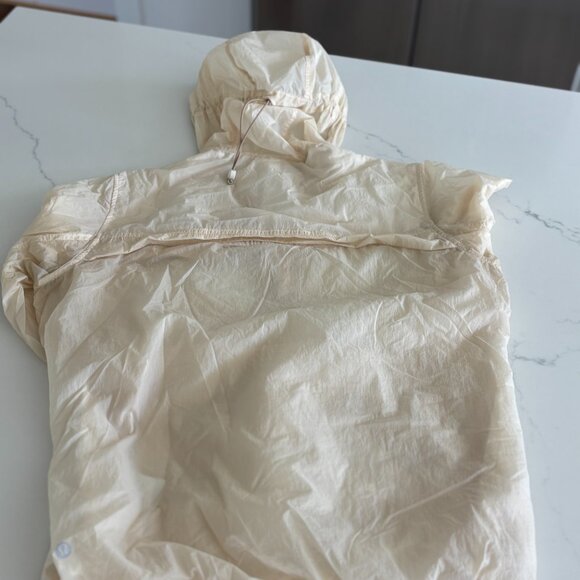 Lululemon 'Step Out Anorak' - Translucent 'White Opal' Color, Size Medium - Picture 9 of 11